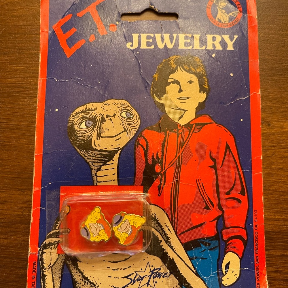 E.T. earrings vintage-original package